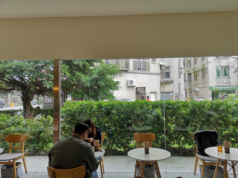 zhaicoffee10 竹北-宅咖啡過日子 滿室綠意玻璃屋概念
