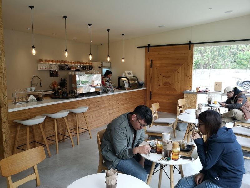 zhaicoffee11 竹北-宅咖啡過日子 滿室綠意玻璃屋概念