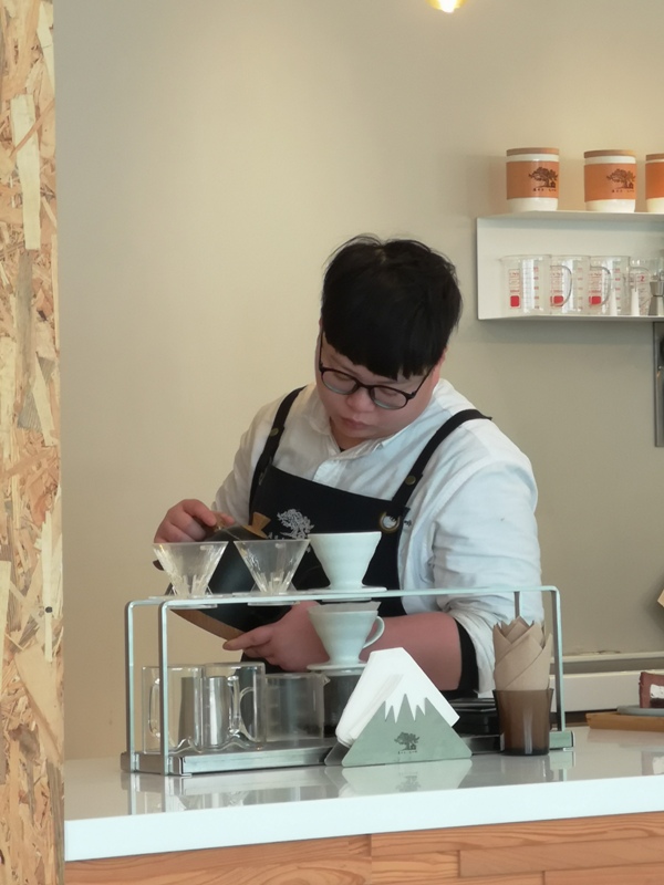 zhaicoffee15 竹北-宅咖啡過日子 滿室綠意玻璃屋概念