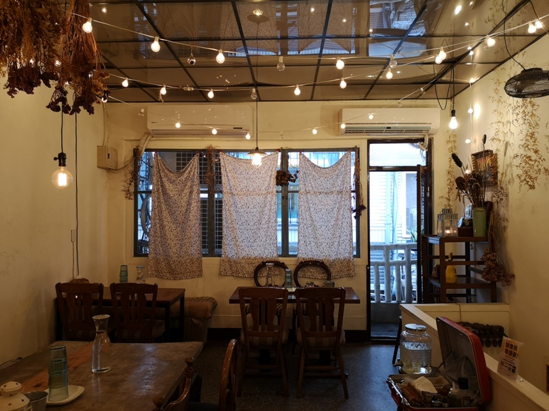 timeseat08 士林-Time's Eat 士林站小巷內美食多 鄉村風環境秀氣優雅 燉飯濃郁適中好吃