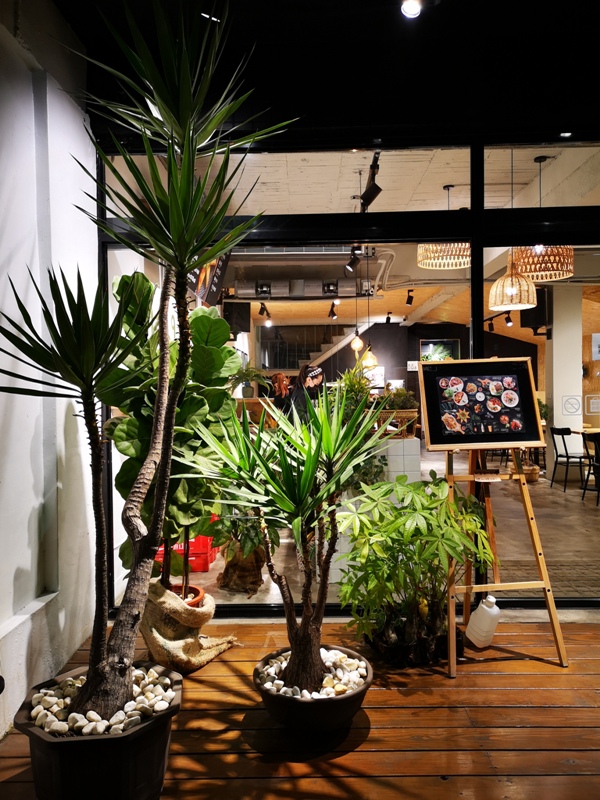 bangkokmarkett04 新竹-曼谷市場 不太辣的泰國菜 好拍好吃