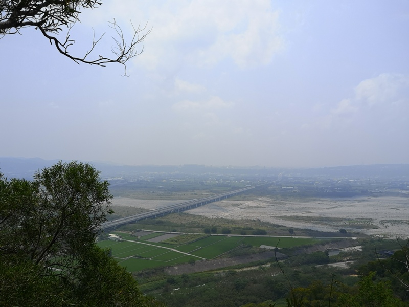 firemountain10 三義-火炎山 迷你大峽谷 感受大自然鬼斧奇怪