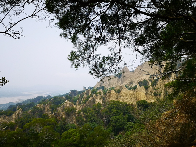 firemountain13 三義-火炎山 迷你大峽谷 感受大自然鬼斧奇怪