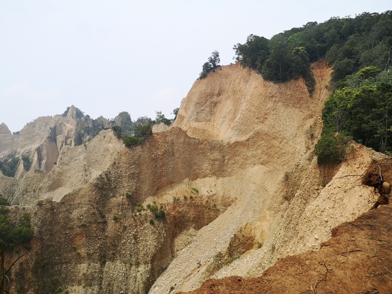 firemountain18 三義-火炎山 迷你大峽谷 感受大自然鬼斧奇怪