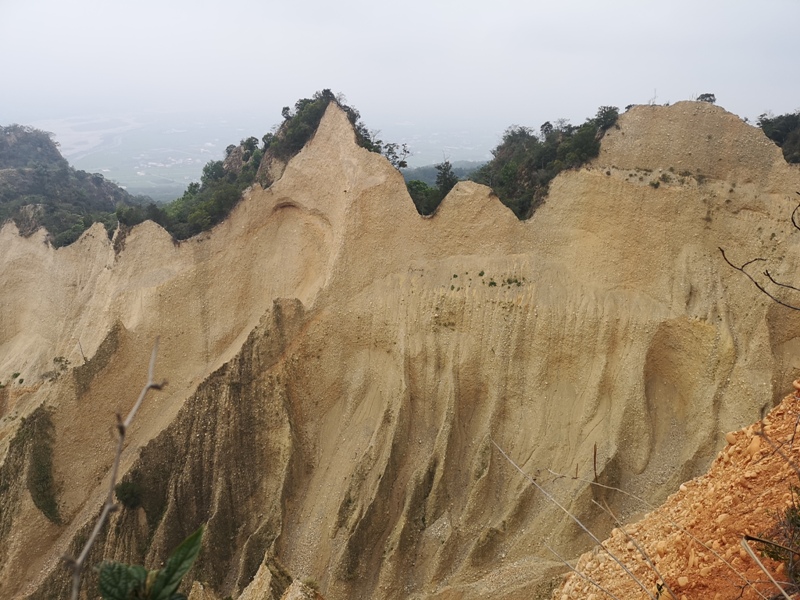 firemountain26 三義-火炎山 迷你大峽谷 感受大自然鬼斧奇怪