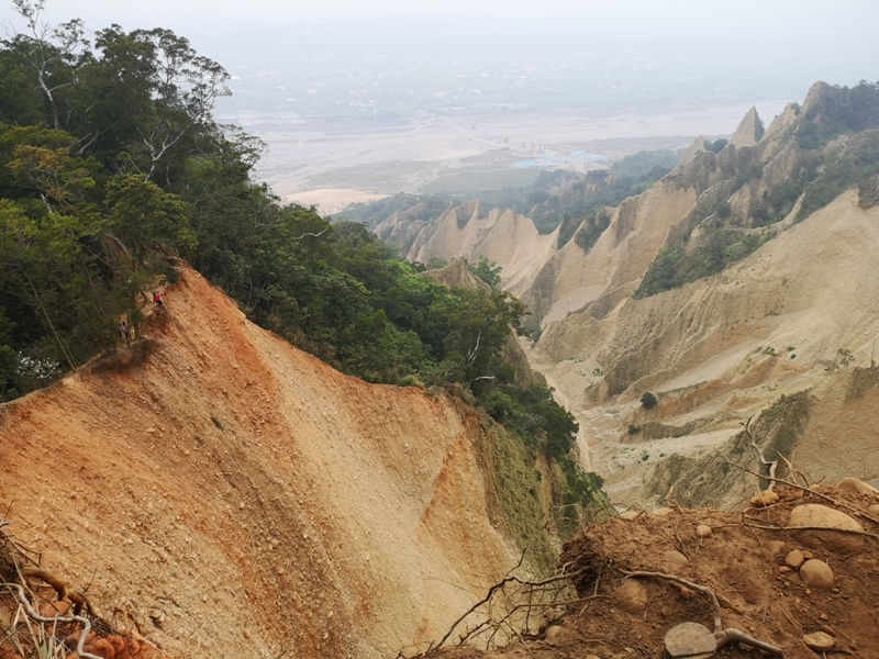 firemountain27 三義-火炎山 迷你大峽谷 感受大自然鬼斧奇怪