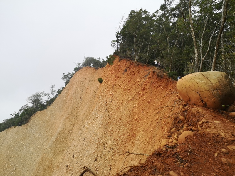firemountain29 三義-火炎山 迷你大峽谷 感受大自然鬼斧奇怪