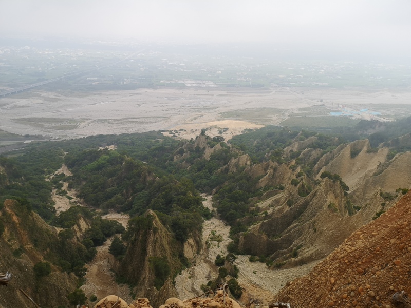 firemountain40 三義-火炎山 迷你大峽谷 感受大自然鬼斧奇怪