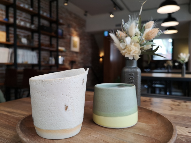 hausinc22 台中北區-HAUSINC CAFE簡約現代明亮舒適 一杯咖啡飲春光