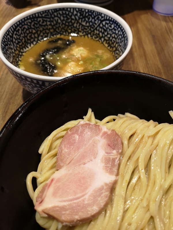 itto8 中山-麵屋一燈 Menya Itto第一名的拉麵 飄洋過海來的魚介豚骨