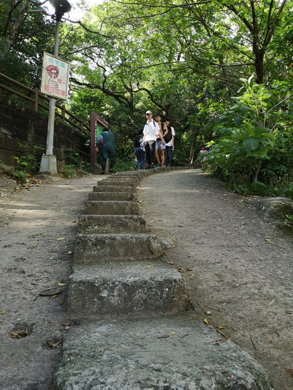 goldenfacemt03 內湖-金面山 華山論劍剪刀石 大石壁輕鬆有趣
