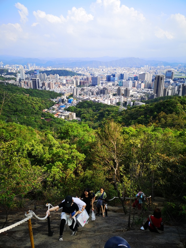 goldenfacemt16 內湖-金面山 華山論劍剪刀石 大石壁輕鬆有趣