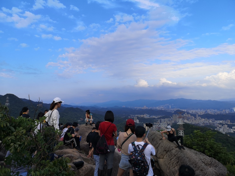 goldenfacemt27 內湖-金面山 華山論劍剪刀石 大石壁輕鬆有趣
