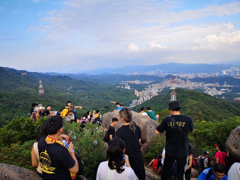 goldenfacemt28 內湖-金面山 華山論劍剪刀石 大石壁輕鬆有趣