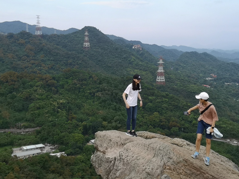 goldenfacemt33 內湖-金面山 華山論劍剪刀石 大石壁輕鬆有趣