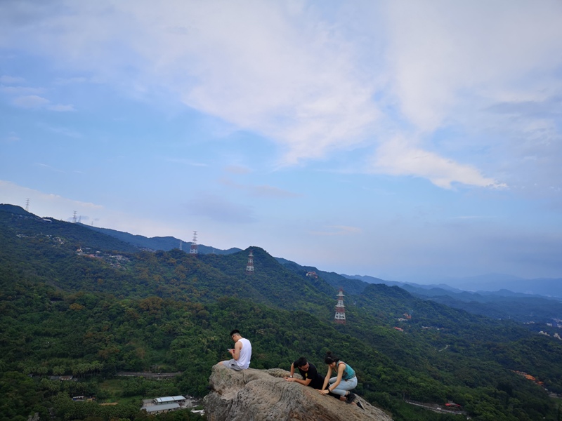 goldenfacemt35 內湖-金面山 華山論劍剪刀石 大石壁輕鬆有趣