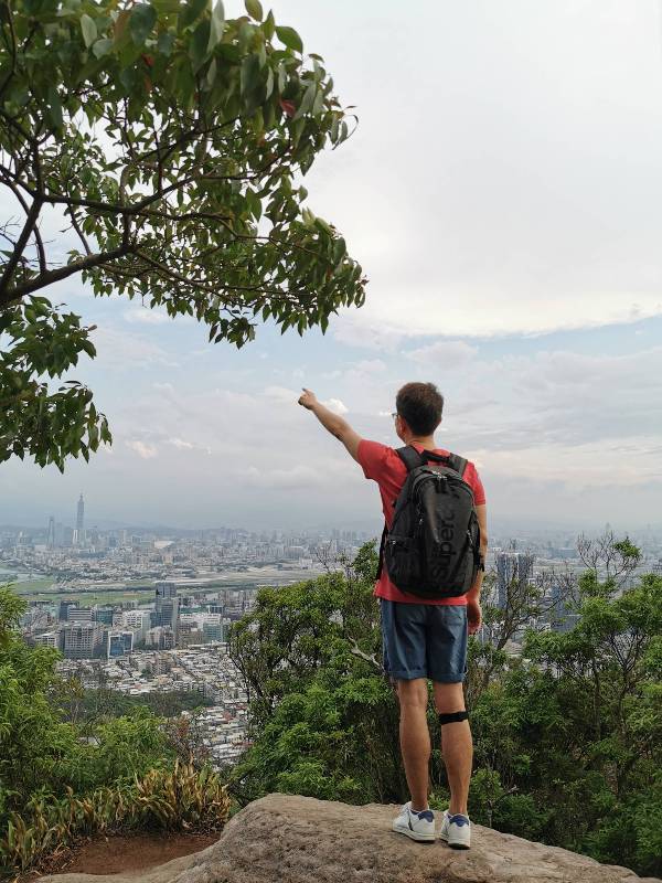 goldenfacemt44 內湖-金面山 華山論劍剪刀石 大石壁輕鬆有趣