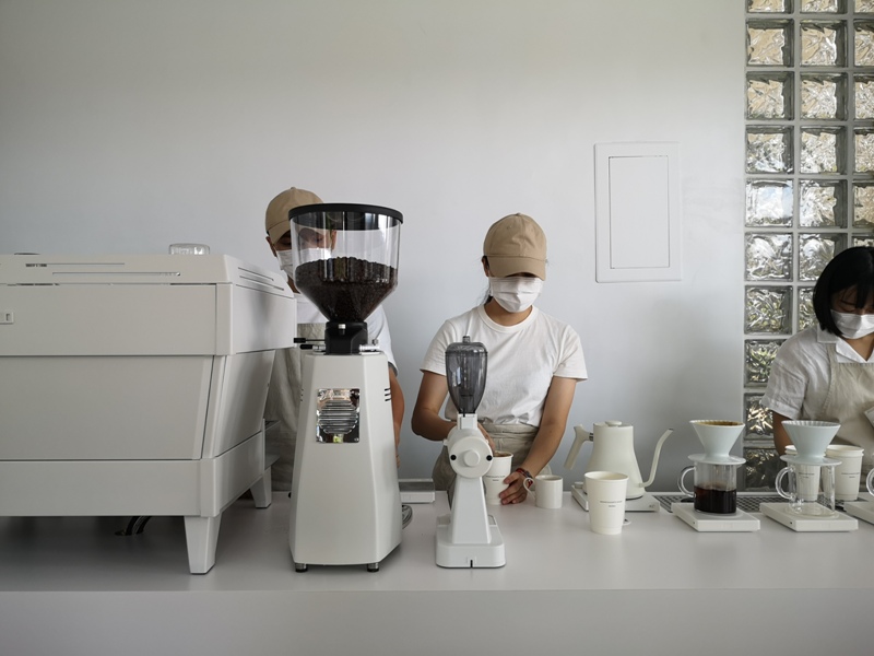 dateless09 三重-Dateless Coffee純白的時尚 不趕時間只有與朋友的輕鬆對談