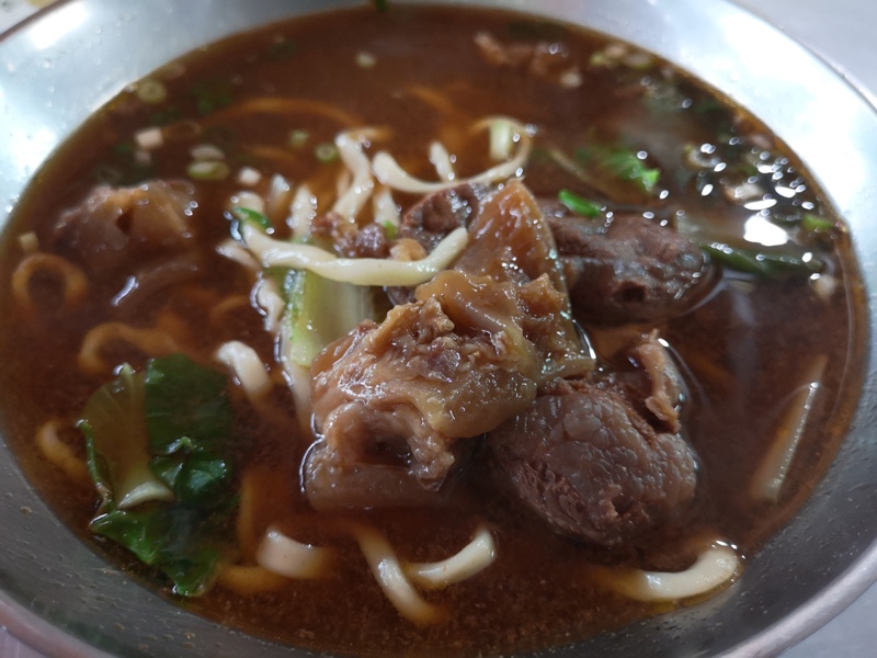 zhiming5 北投-志明牛肉拉麵 麵彈肉嫩湯濃郁 果真好口味