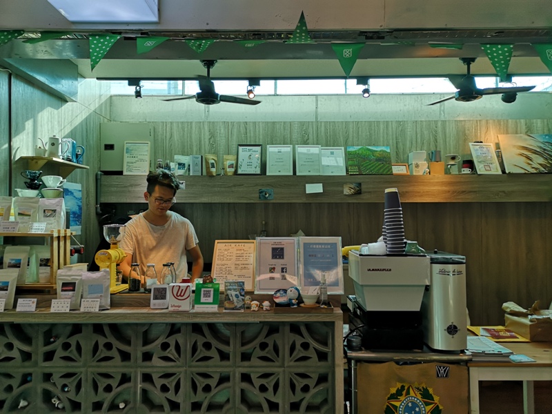 airkafe13 龍潭-Air Kafe老街復興計畫 菱潭街興創基地 最龍潭的小空間飲一杯清涼