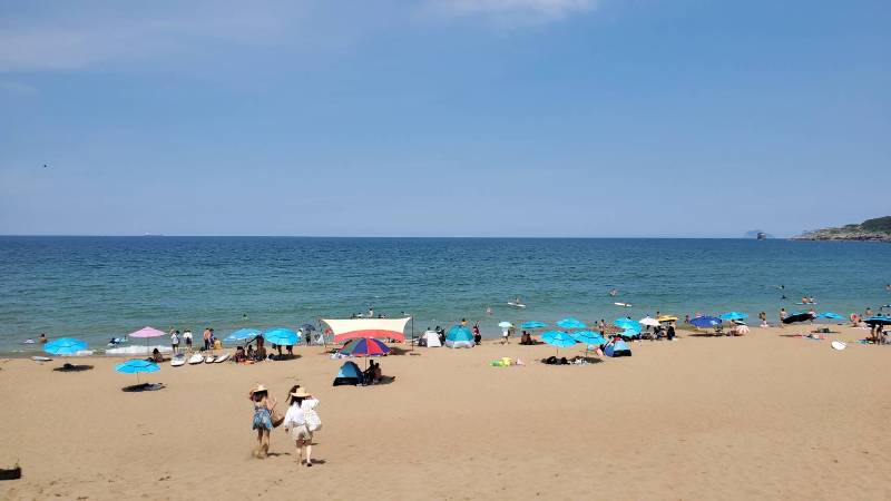 quietbdays03 金山-Quiet B. Days靠北過日子 好遠的北海岸藍屋 豔陽下的休息站