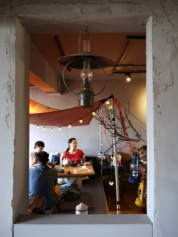 quietbdays18 金山-Quiet B. Days靠北過日子 好遠的北海岸藍屋 豔陽下的休息站