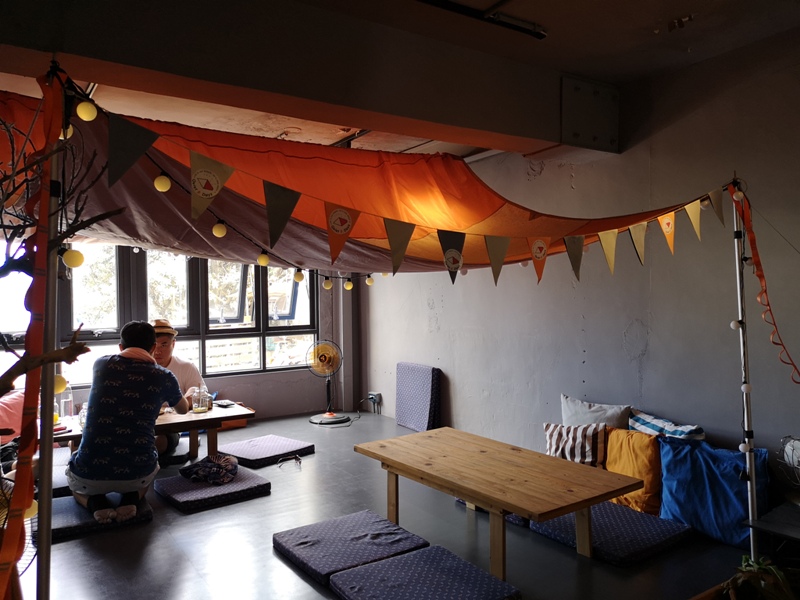 quietbdays19 金山-Quiet B. Days靠北過日子 好遠的北海岸藍屋 豔陽下的休息站