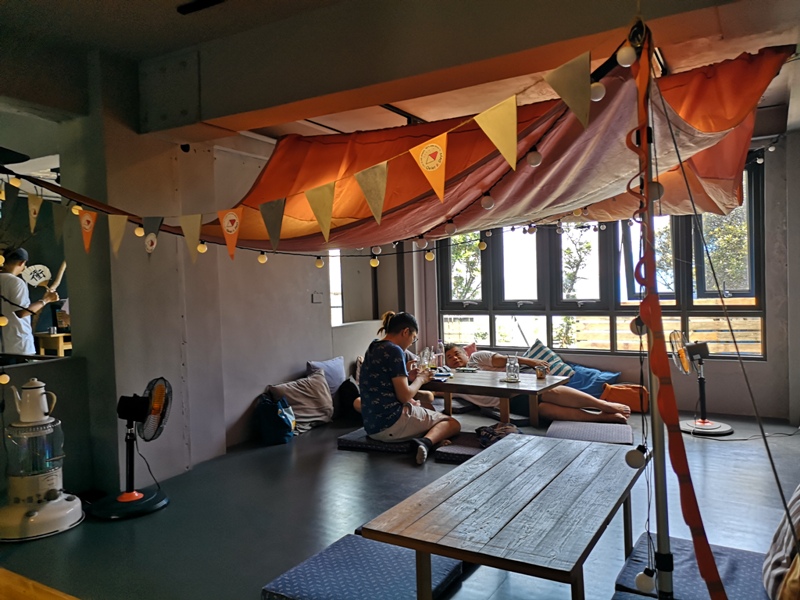 quietbdays21 金山-Quiet B. Days靠北過日子 好遠的北海岸藍屋 豔陽下的休息站