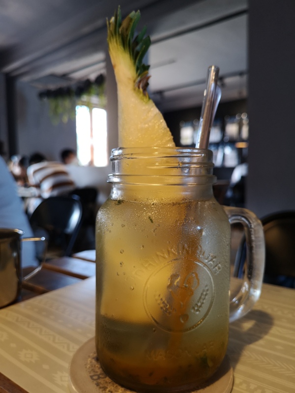 quietbdays28 金山-Quiet B. Days靠北過日子 好遠的北海岸藍屋 豔陽下的休息站