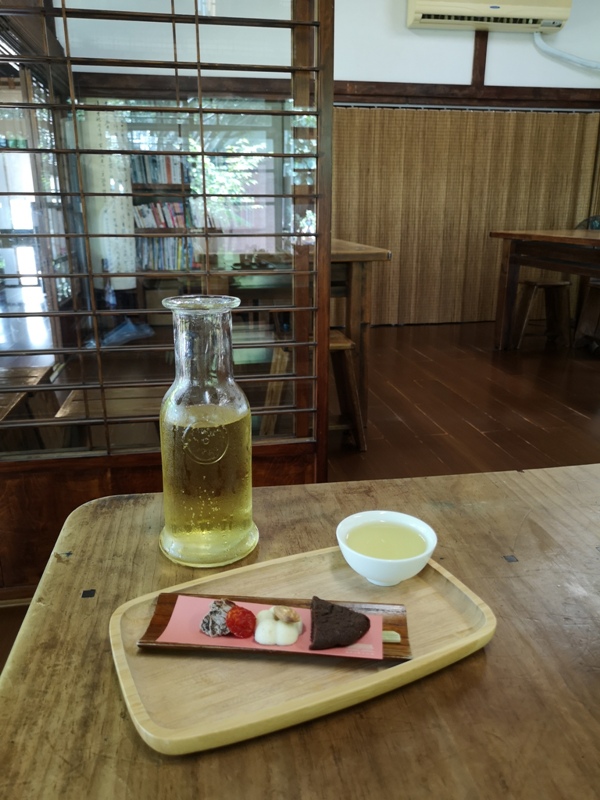 xingxing28 台中-心行茶館 刑務所武道館小書房 心行茶館的愜意的時光...