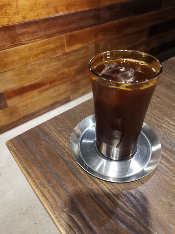 alldaycoffee8_1333404 松山-All Day Roasting Company帶著工業風的咖啡名店 坐落民生社區好清幽