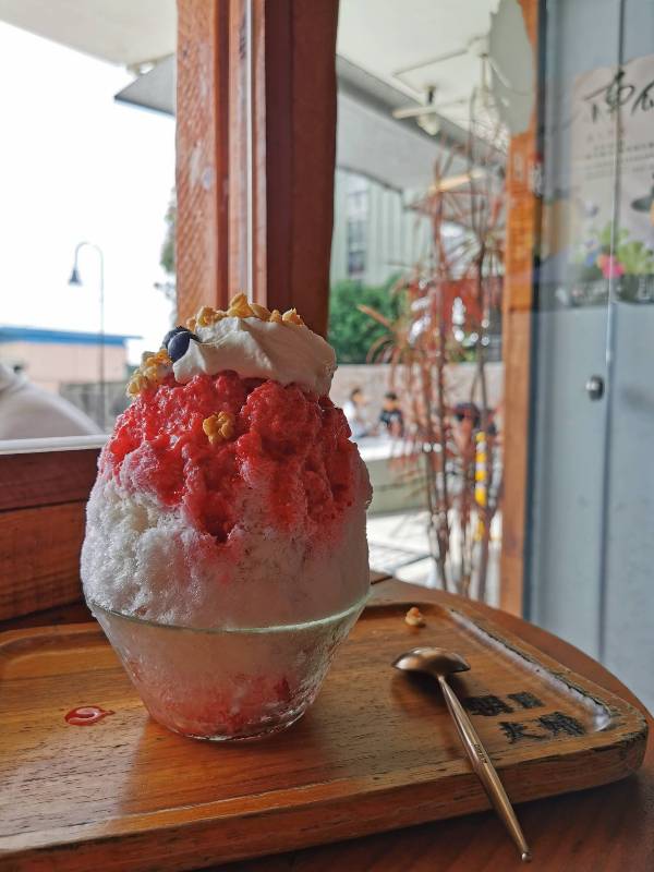 asahi20 淡水-朝日夫婦 淡水河畔 眺望觀音山美景的一碗沖繩冰品...涼爽