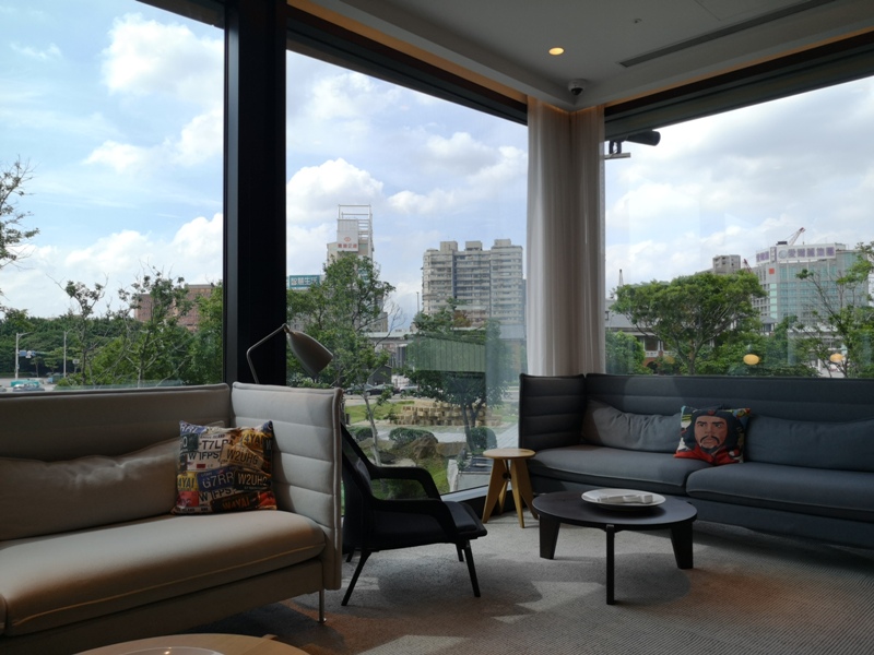 citizenMtaipei21 中正-台北北門CitizenM酒店 時尚摩登多彩又純白