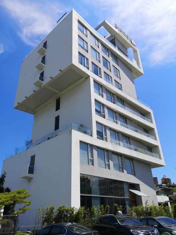 hotelday01 嘉義-桃城茶樣子 最美的飯店 最狼狽的泳池照