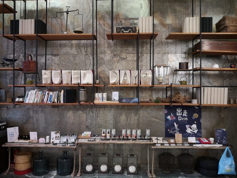 hotelday12 嘉義-桃城茶樣子 最美的飯店 最狼狽的泳池照