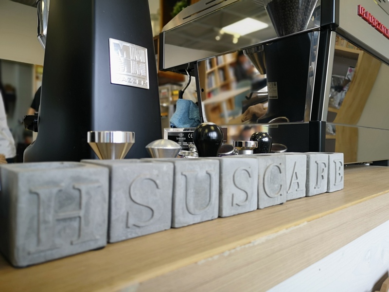 龜山-敘事咖啡 輕鬆舒適…簡單的小咖啡館