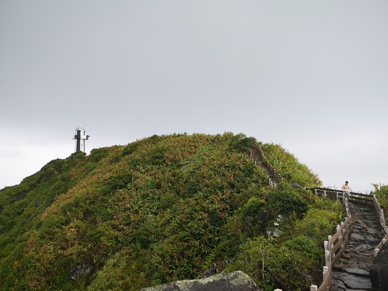 keelungisle29 基隆-首登基隆嶼 攀上最高峰 基隆外海孤獨的存在
