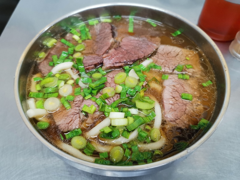 beefnoodlesliu111111107 中正-劉山東牛肉麵 必比登推薦 但我不愛的清爽湯頭...