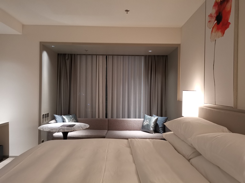 courtyarddowntown09 中山-國泰萬怡 新的就是好...但細緻度少了點