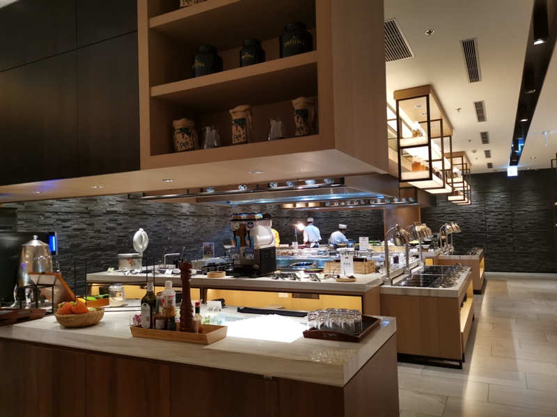 courtyarddowntown24 中山-國泰萬怡 新的就是好...但細緻度少了點