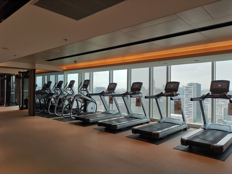 courtyarddowntown28 中山-國泰萬怡 新的就是好...但細緻度少了點