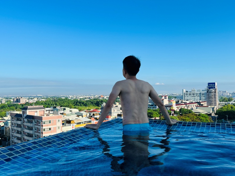 IMG_8390 嘉義-桃城茶樣子 最美的飯店 最狼狽的泳池照