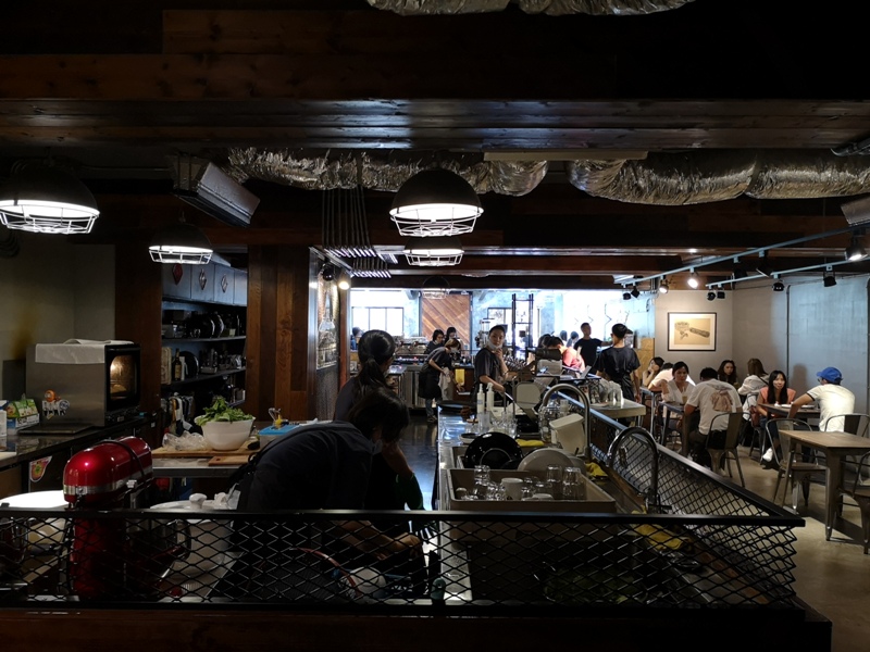 allday13 松山-All Day Roasting Company帶著工業風的咖啡名店 坐落民生社區好清幽
