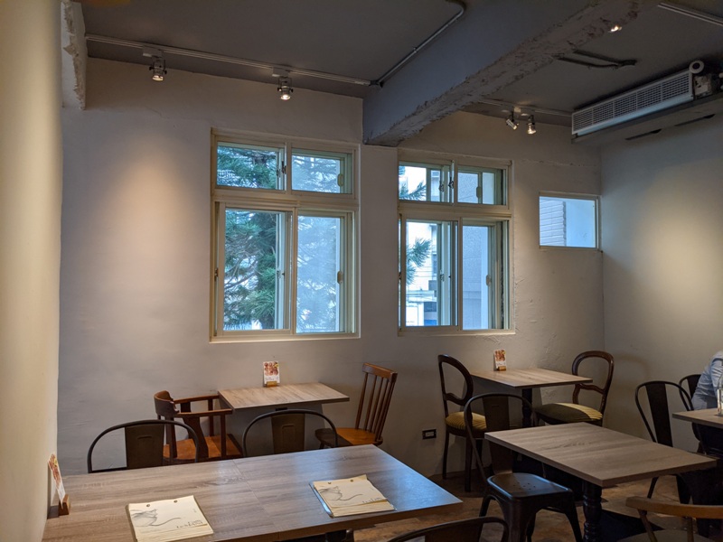 caffelemani10 內湖-啄手咖啡 大馬路旁的寧靜角落