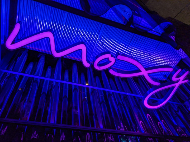 moxytaichung01 南屯-Moxy台中 萬豪潮飯店又一間 簡約IKEA風大廳宛如遊戲間