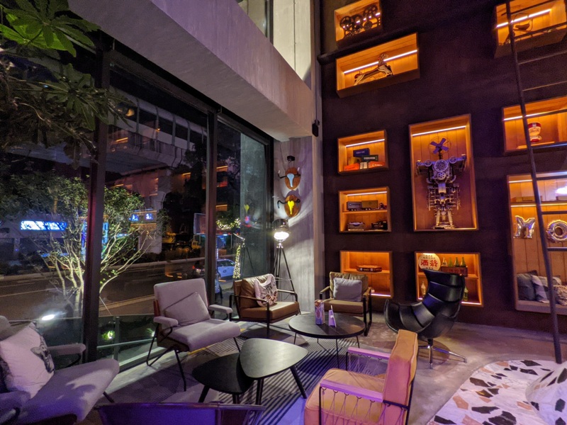 moxytaichung05 南屯-Moxy台中 萬豪潮飯店又一間 簡約IKEA風大廳宛如遊戲間