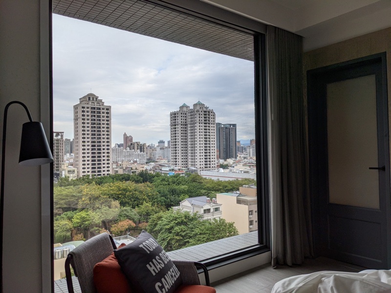 moxytaichung24 南屯-Moxy台中 萬豪潮飯店又一間 簡約IKEA風大廳宛如遊戲間