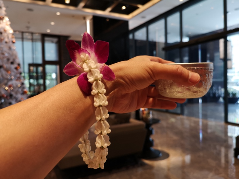 surawongselobby04 Bangkok-曼谷Marriott Hotel The Surawongse太超值...完美住宿大套房網美游池