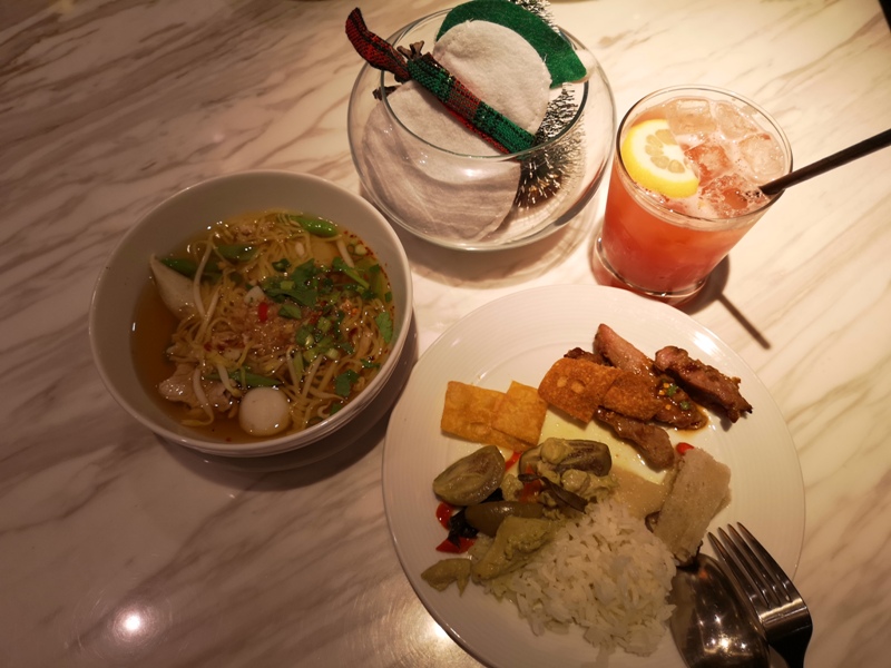 surawongselounge13 Bangkok-曼谷Marriott Hotel The Surawongse太超值...完美住宿大套房網美游池