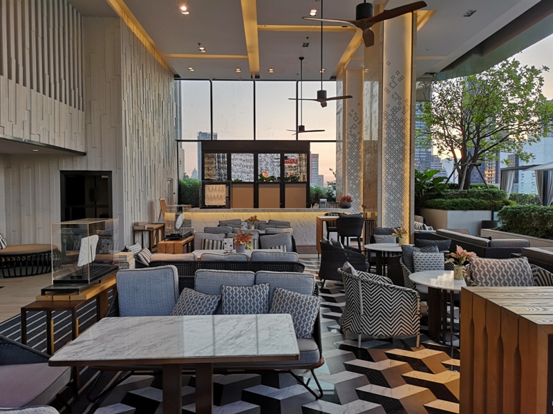 surawongsepool0102 Bangkok-曼谷Marriott Hotel The Surawongse太超值...完美住宿大套房網美游池